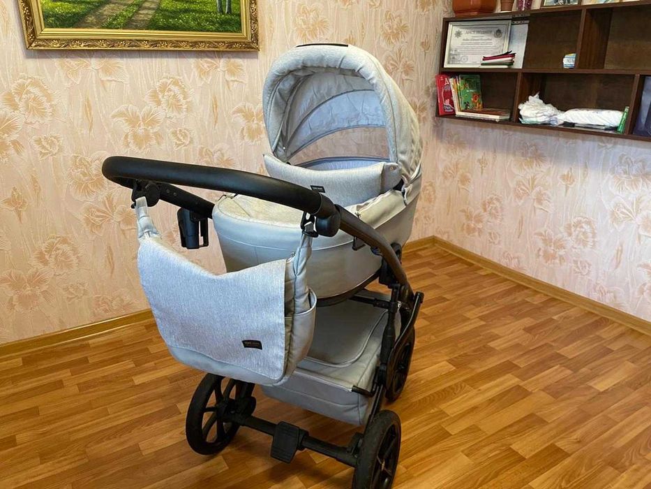 Продам дитячу коляску у відмінному стані