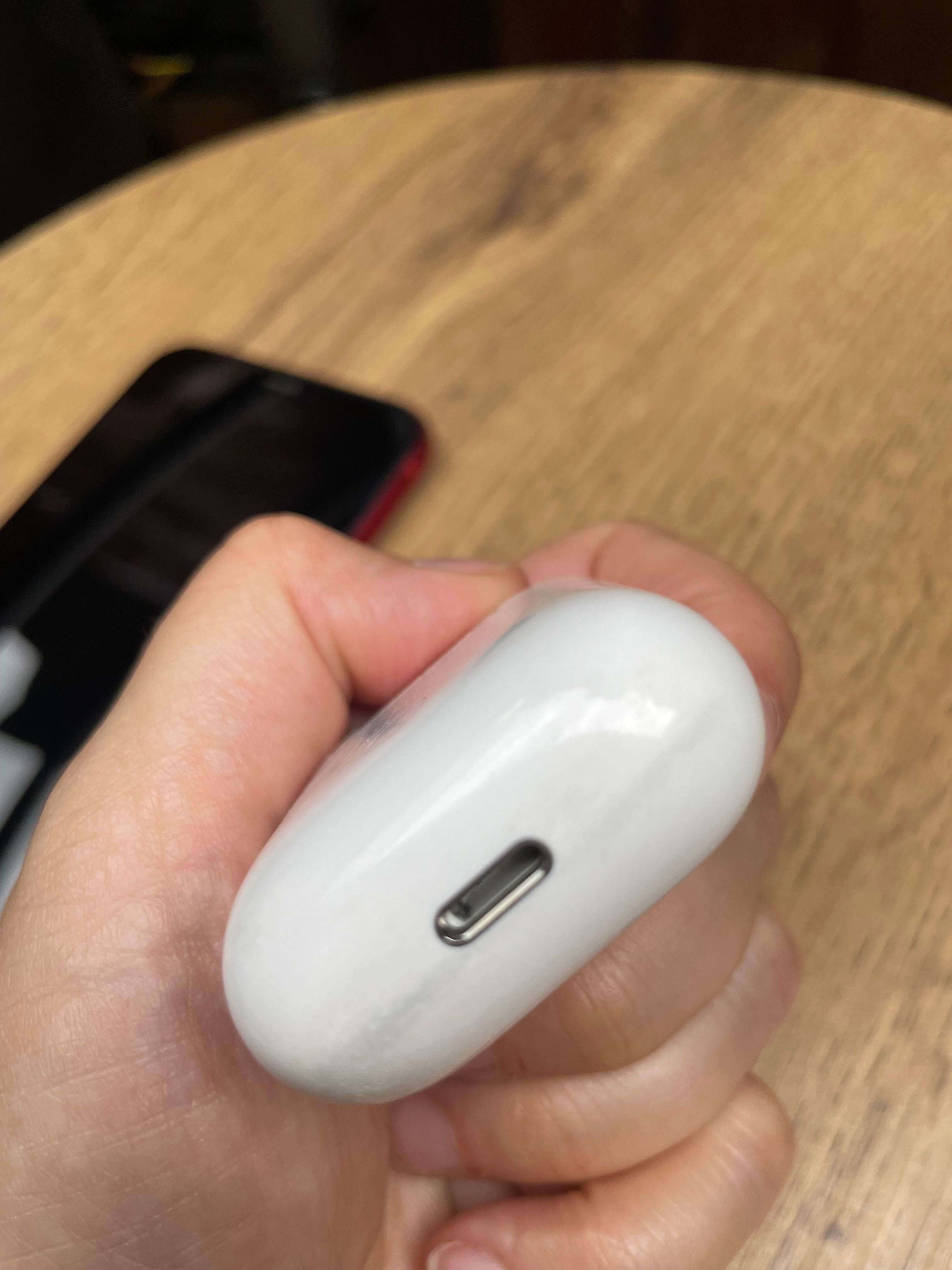 AirPods 2 generacji – oryginalne, sprawne, gotowe do użycia