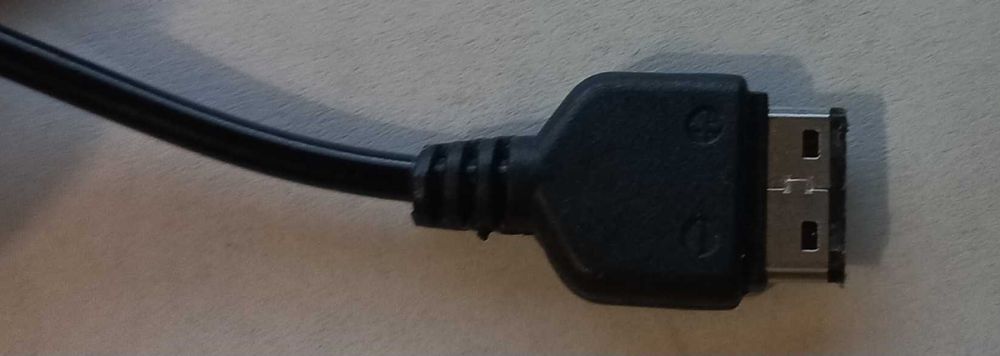 Продам зарядний пристрій до телефону Samsung GT-C5212 Duos