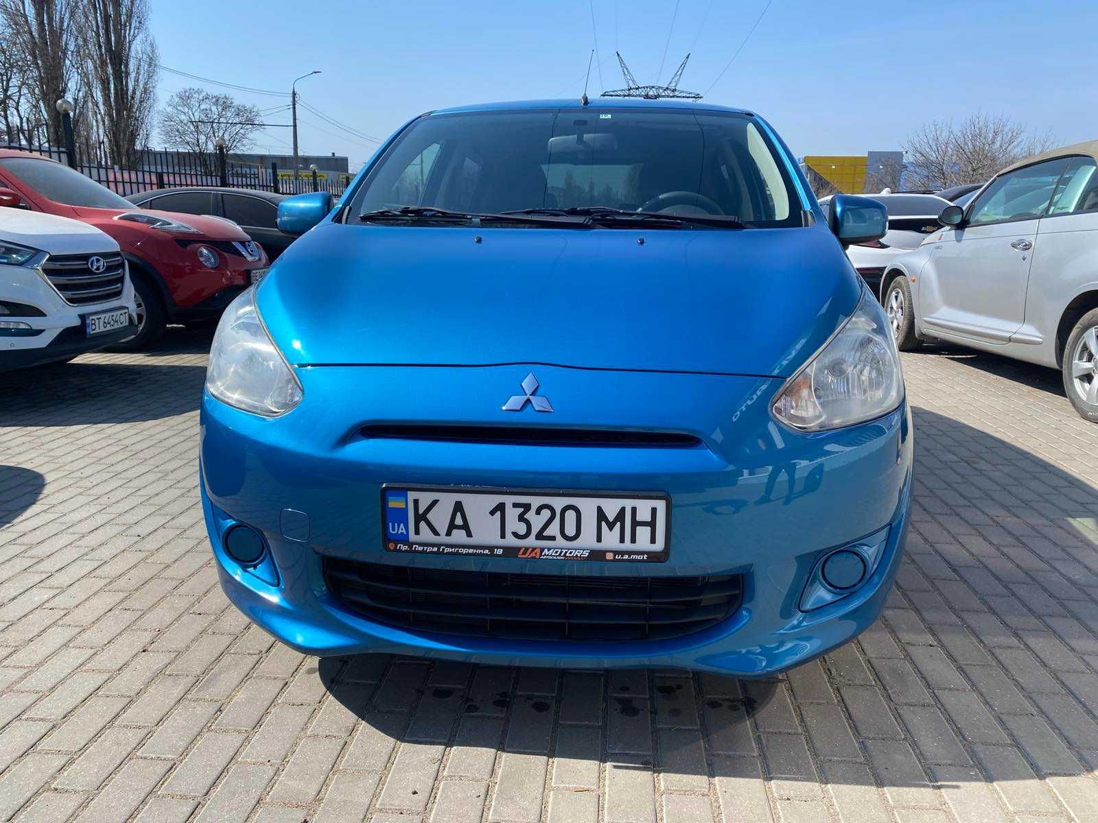 Mitsubishi Mirage 2012 року 1.0 л./бензин