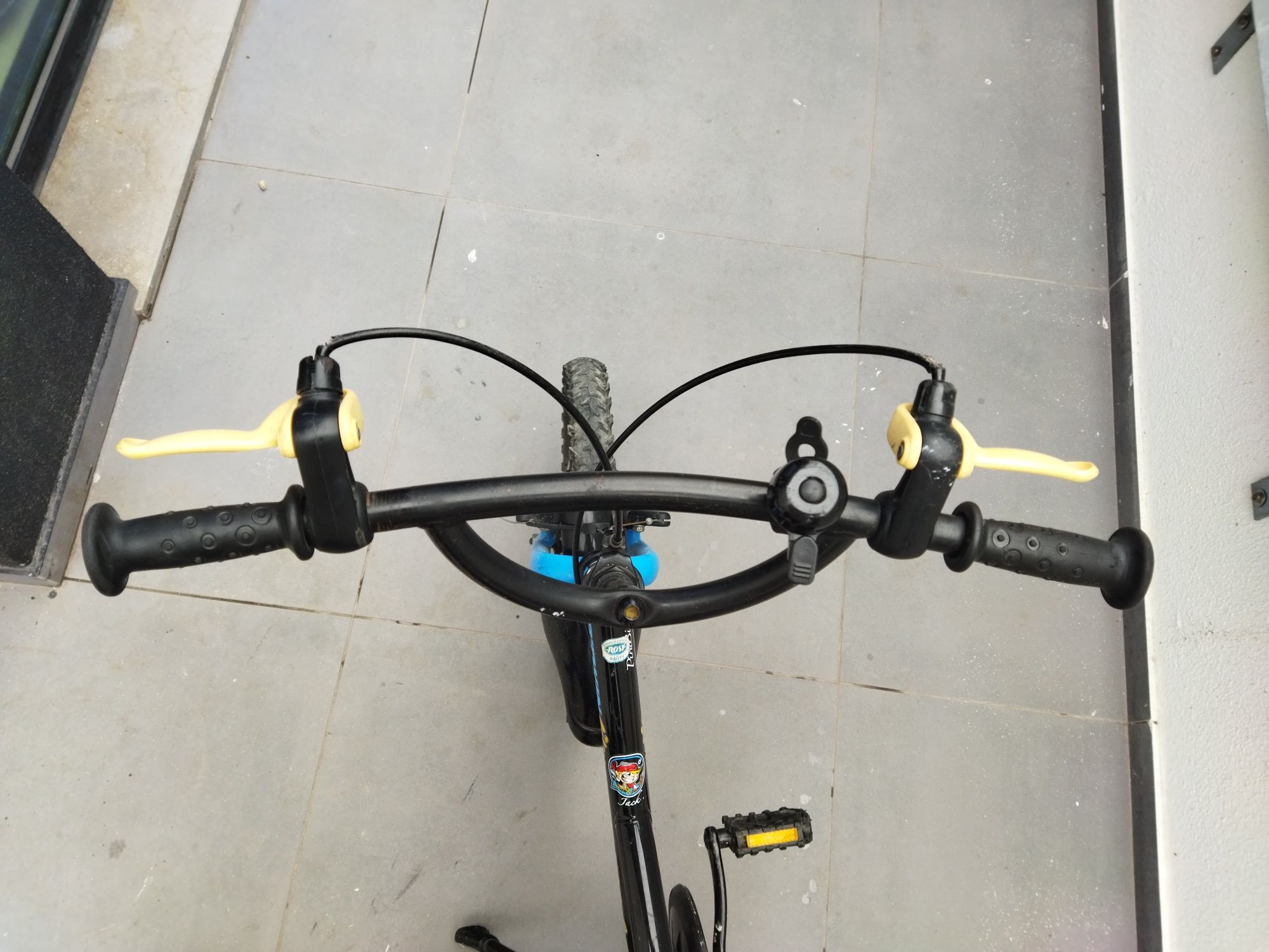 Bicicleta BTWIN roda 16 com rodinhas