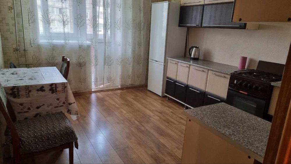 10000! Діти так! Газ! Велика 1к квартира в розвинутому районі Бучі