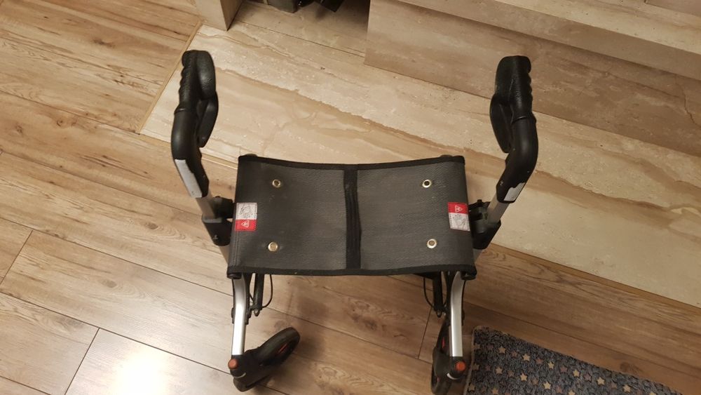 Balkonik chodzik rechabilatacyjny aluminiowy skladany