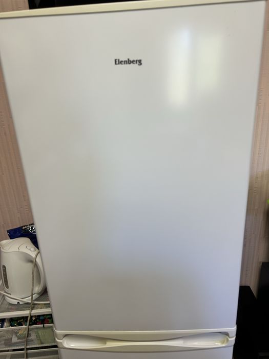 Холодильник Elenberg 4000 грн без торгу
