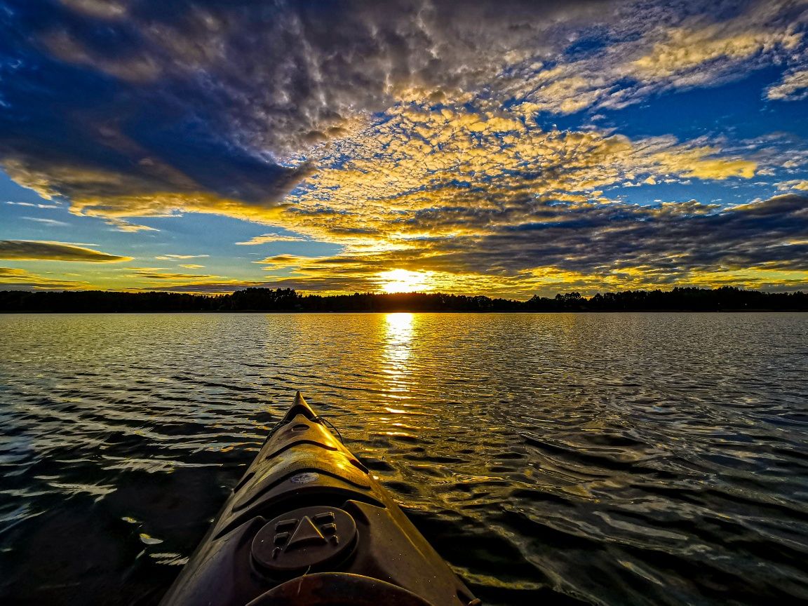 Dom linia brzegowa bania jacuzzi sup Mazury łódka kominek plaża Grill