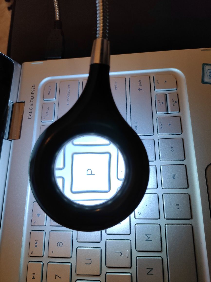 Lampka z lupą na Usb do laptopa