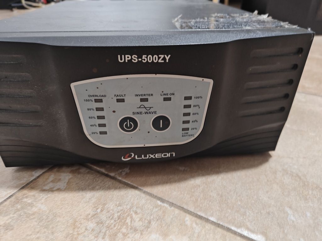 UPS 500ZY  на 12в, синус на виході.