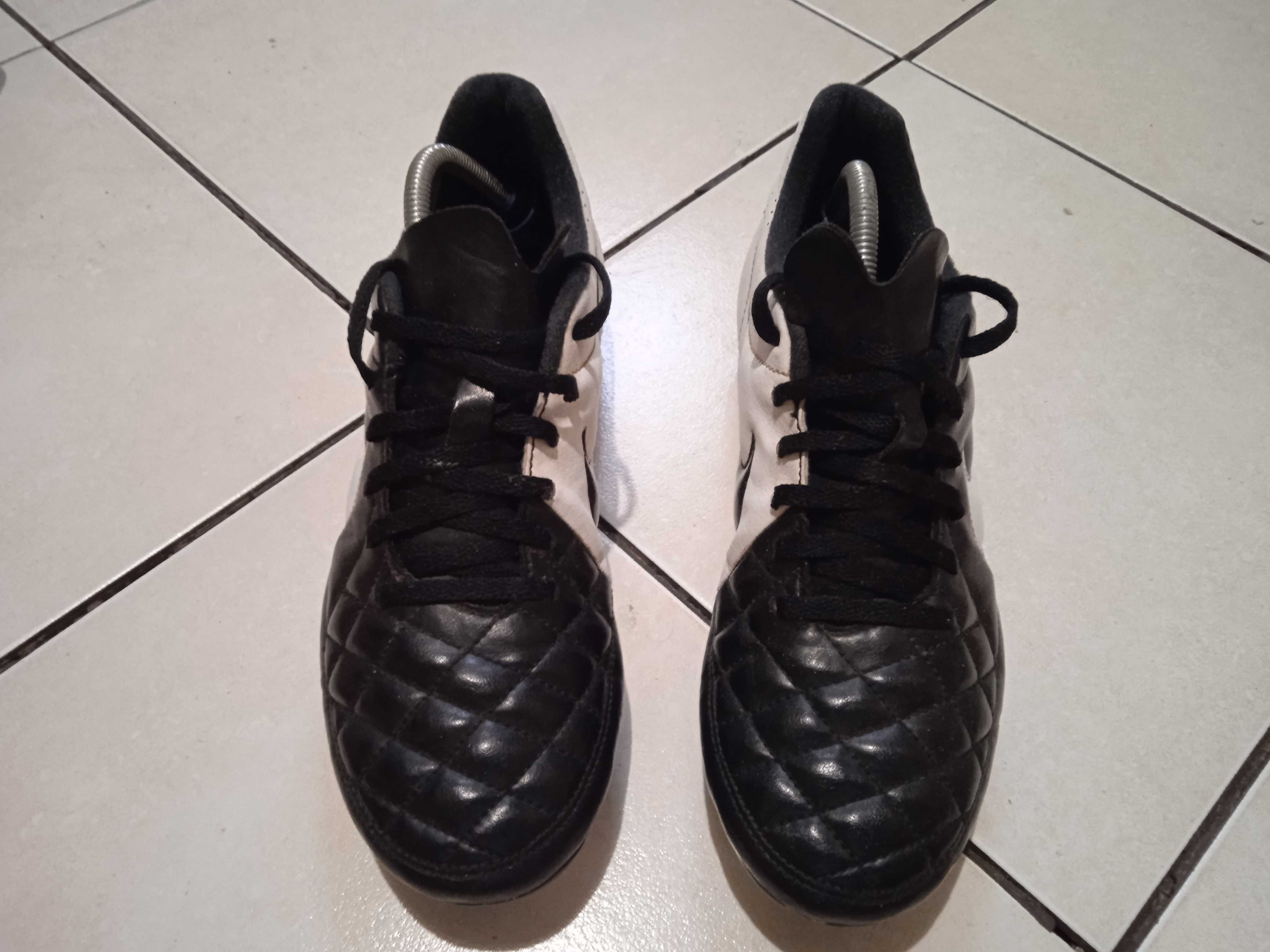 Wkręty * NIKE Tiempo Rio II * rozm 40 * ORYGINALNE