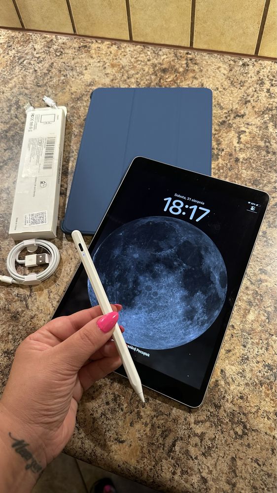 Tablet iPad Apple Retina + NOWY RYSIK - Touch ID - PROCREATE