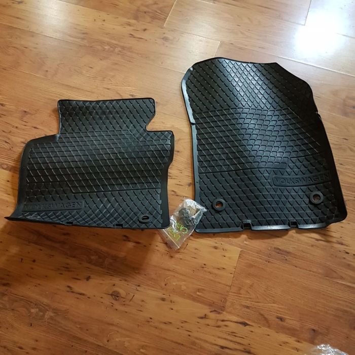 dywaniki dywanik wykładzina guma mata przód vw caddy 07r oryginał