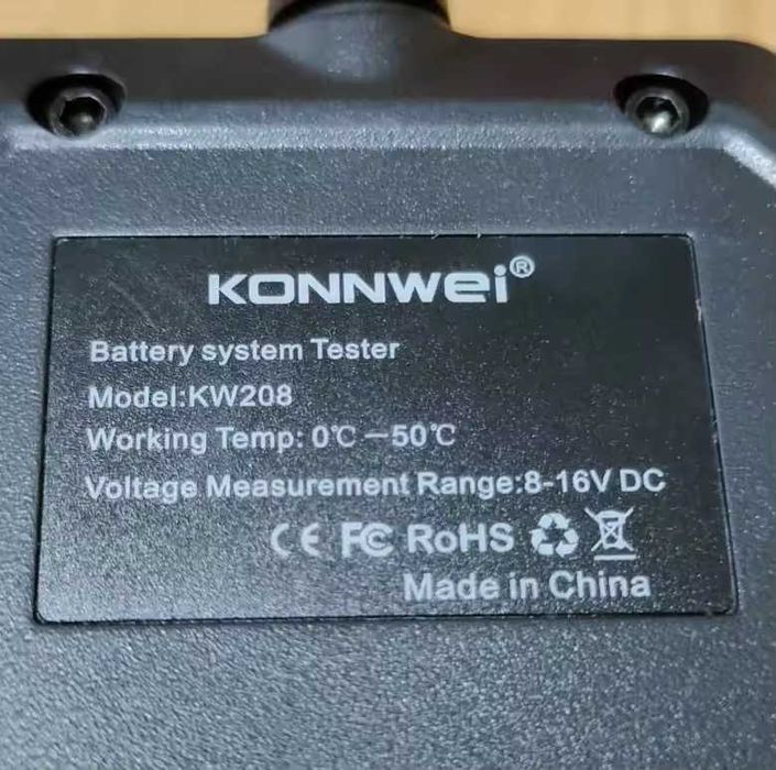 Автомобильный аккумуляторный тестер KONNWEI KW208 12V