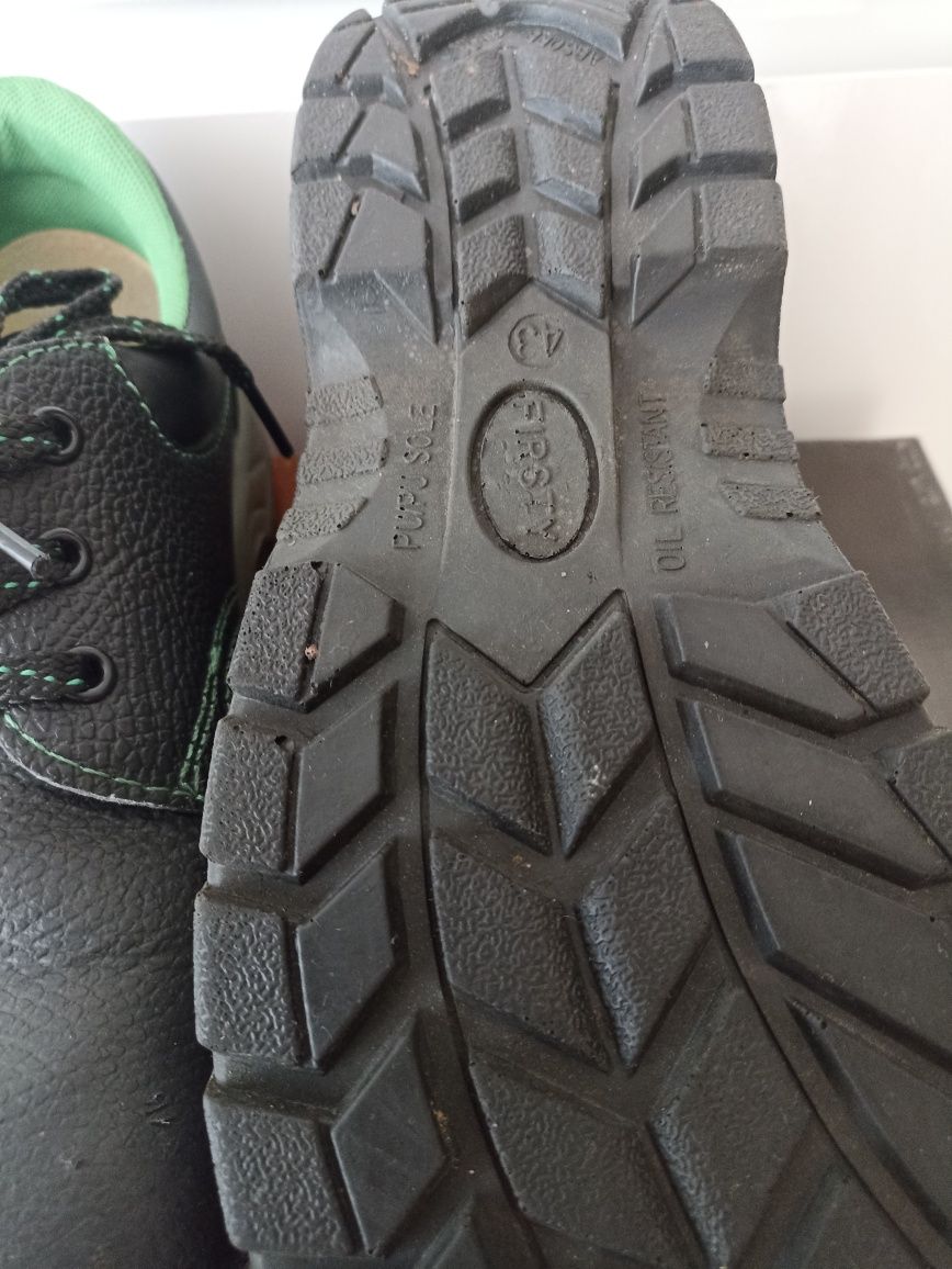 Buty robocze, półbuty, trzewiki  ochronne pełnoskórzane 43