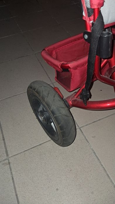 Дитячий велосипед з батьківською ручкою