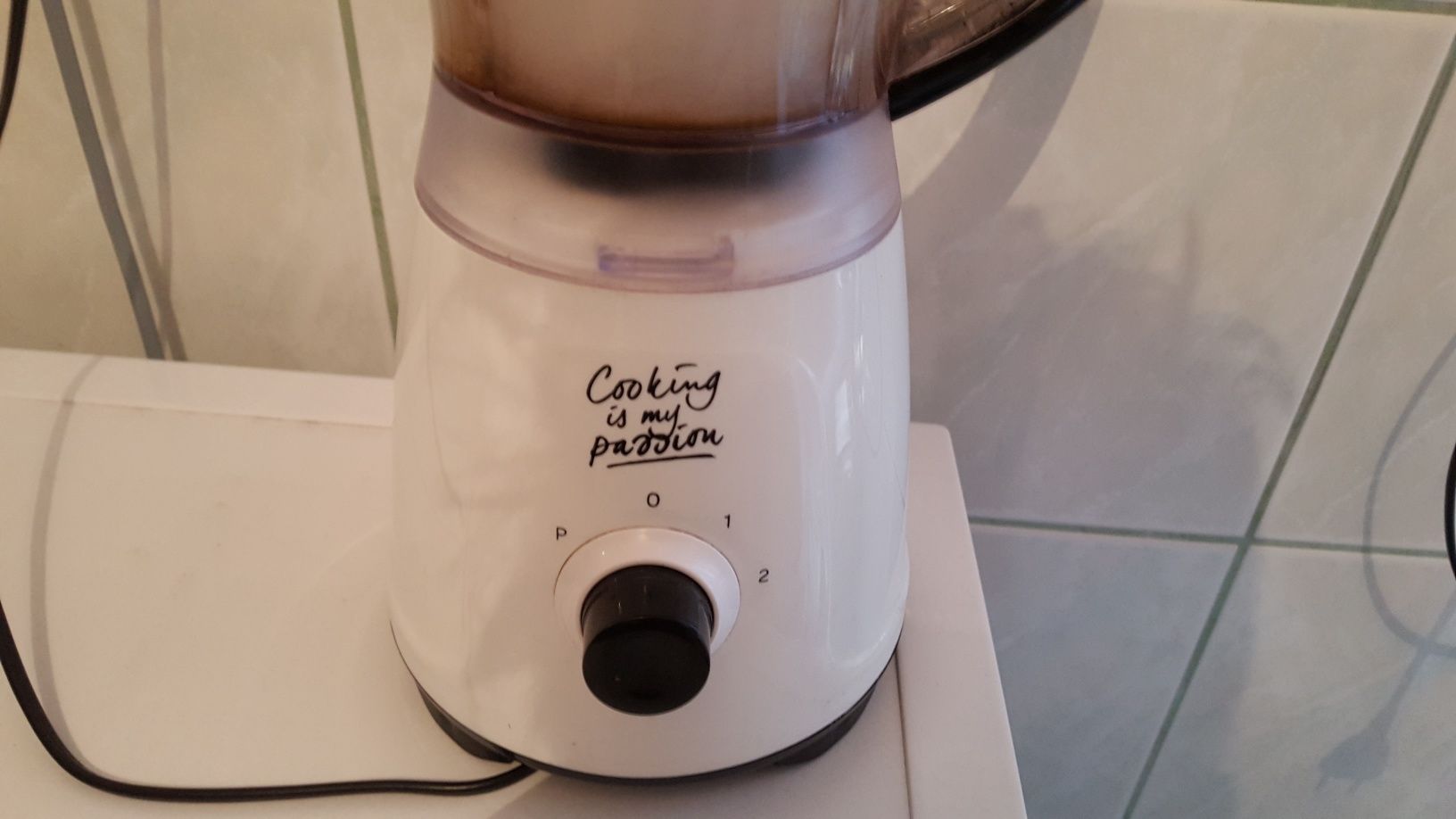 Blender kielichowy Melissa  model BL9321B-GS moc 400W