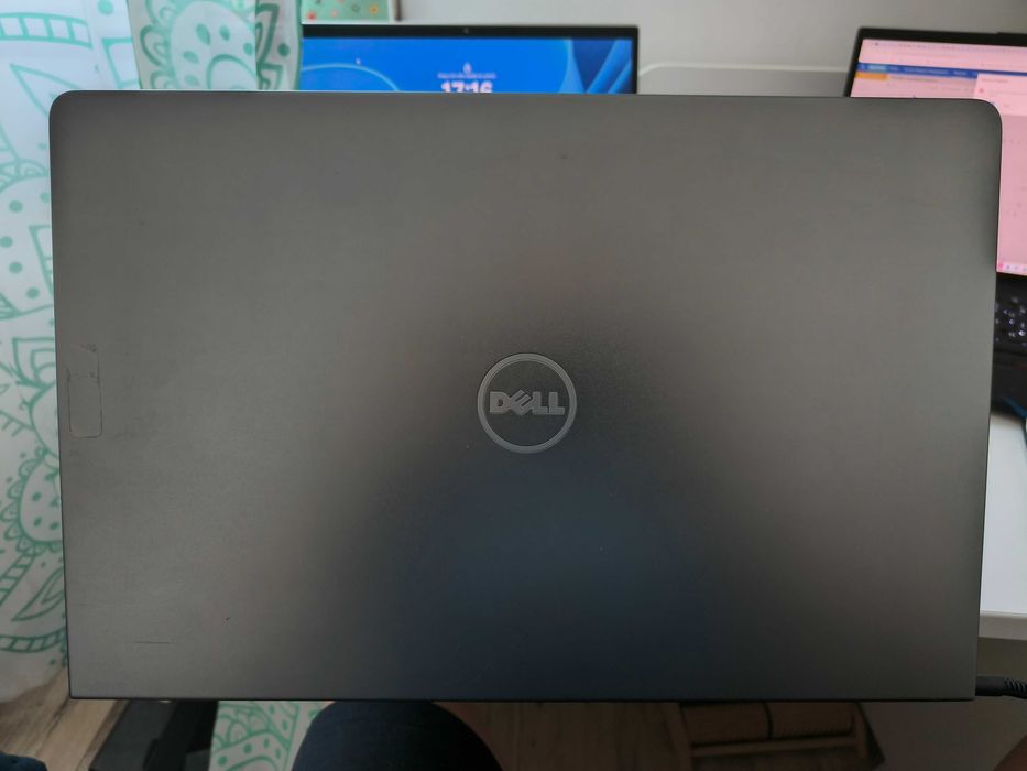 Dell Vostro 5568 15,6" Core i5-7200U/16GB Ram/256 SSD/320 HDD/Win10