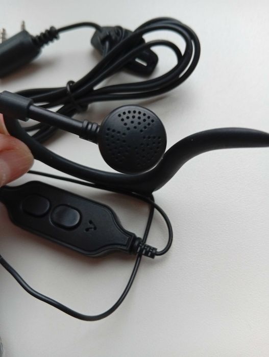 Рация BAOFENG UV - 82, зарядное устройство 2шт., клипса, 2 гарнитуры