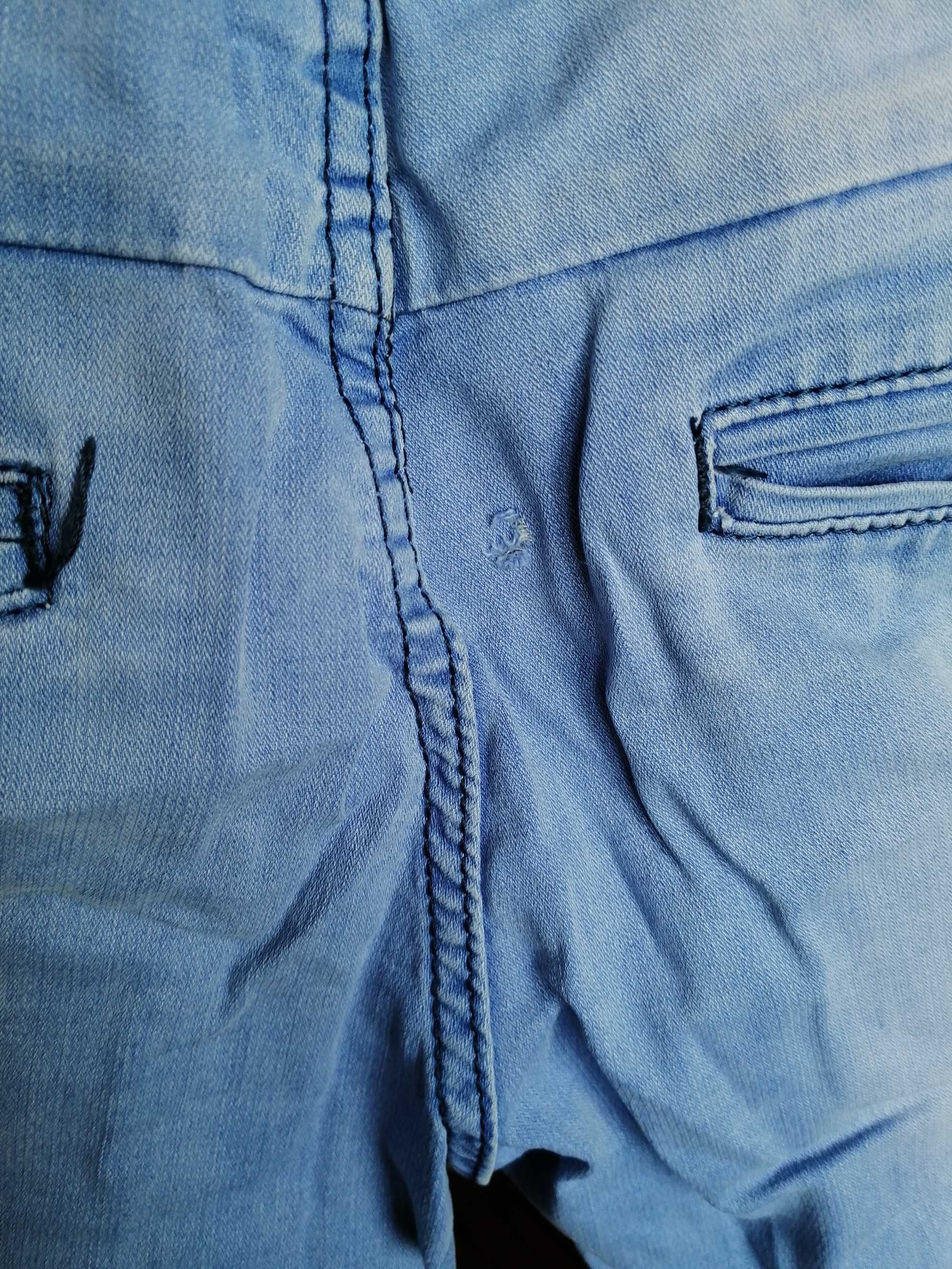 Мужские джинсовые шорты. Голубого цвета.