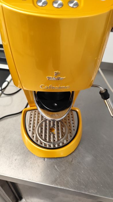 Кавовмашина  Tchibo Cafissimo капсульна багаторазова  кава Nespresso