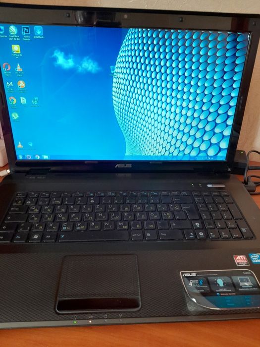 Ноутбук Asus X72J,великий екран,для роботи та навчання,німецька зборка