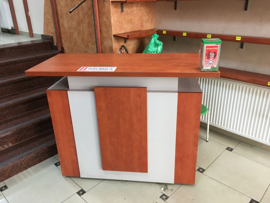 Meble sklepowe-systemowe -odzież