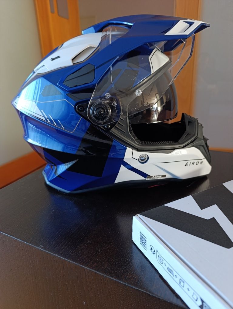 Airoh Commander 2