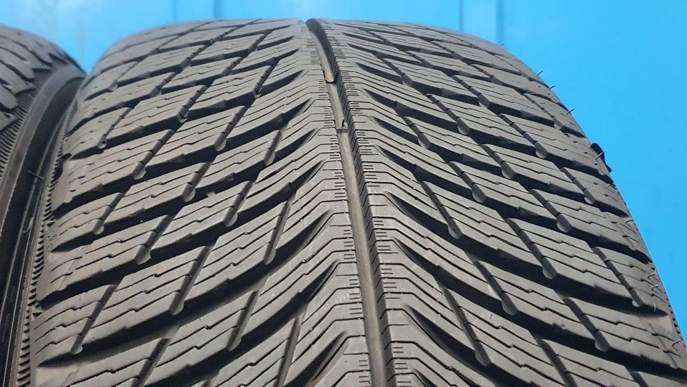 4 x 235/50 R19 Sprzedam opony zimowe Michelin ! Rok 2021