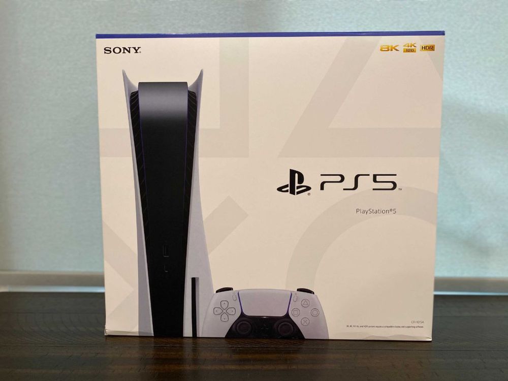 Продам PS5 новая, запечатанная!