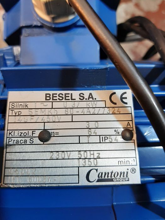 Silnik elektryczny z podajnika szufladowego piec sas