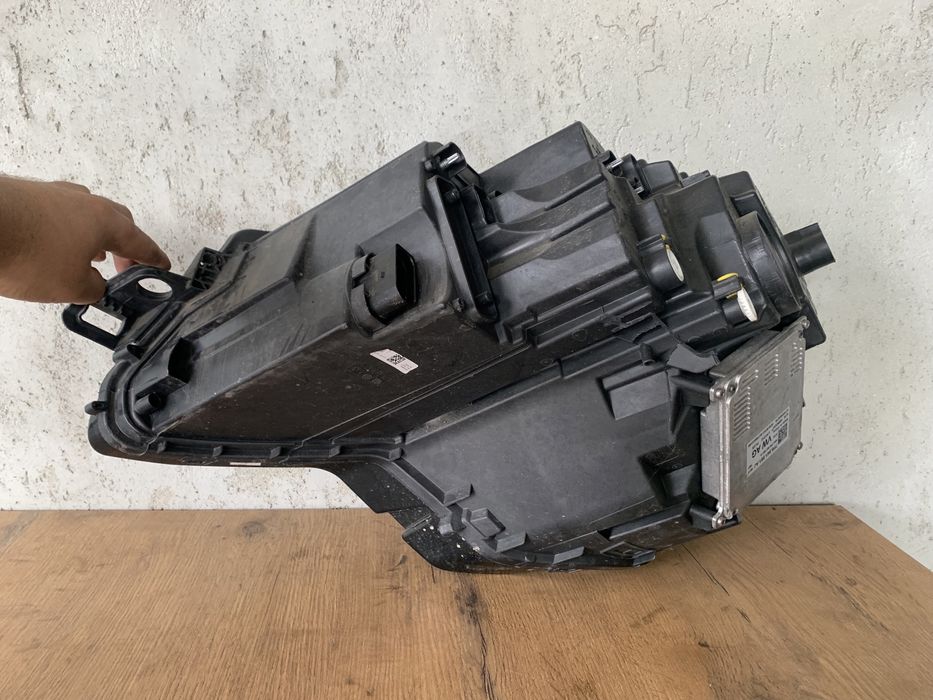 Skoda Karoq lampa prawa przednia prawy przód FULL LED Europa