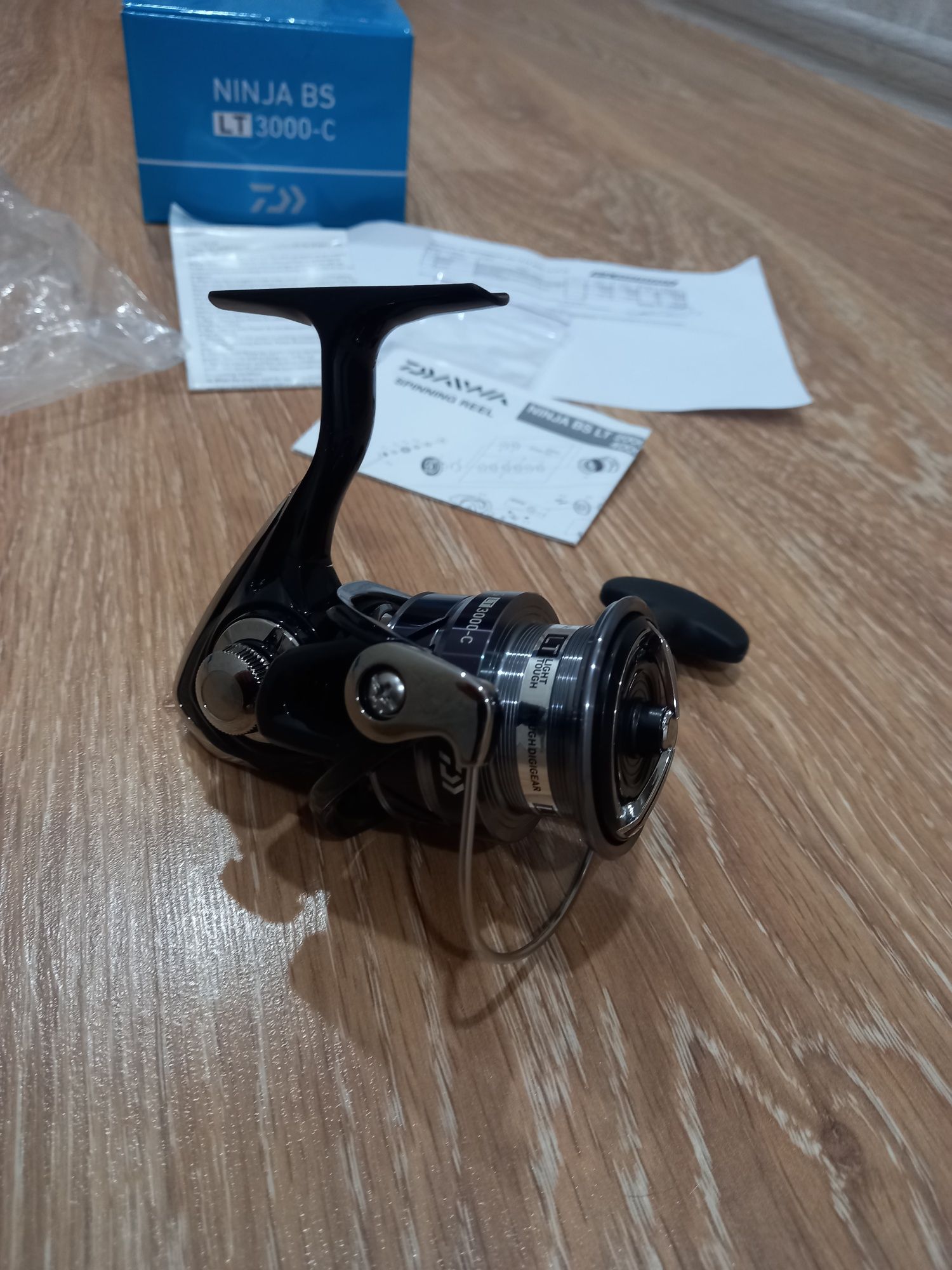 Продам нову спінінгову катушку Daiwa Ninja BS 3000C