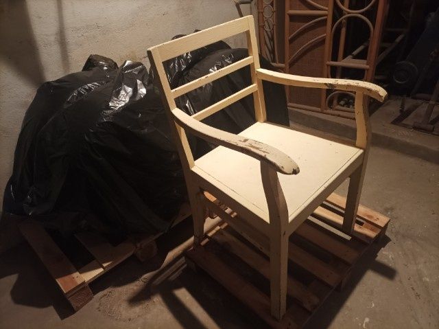 Fotel drewno stary