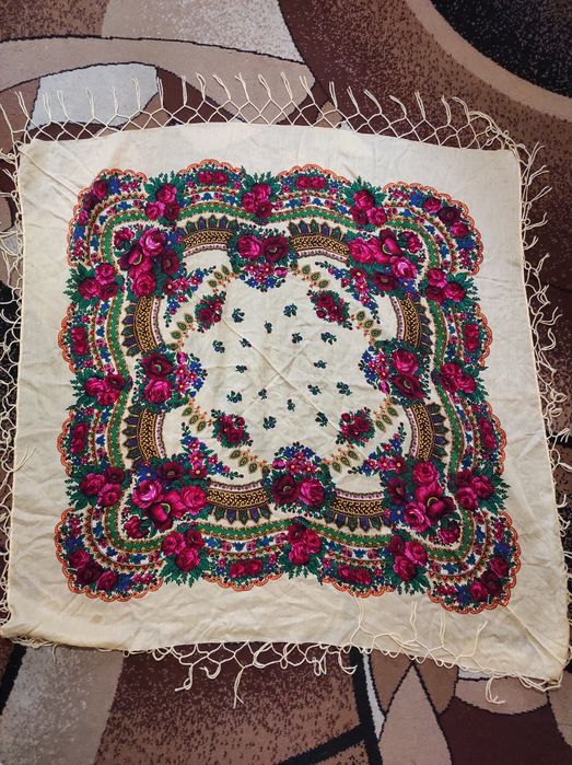 Вышиванка, украинский костюм, гердан, винок и аксессуары, платок,