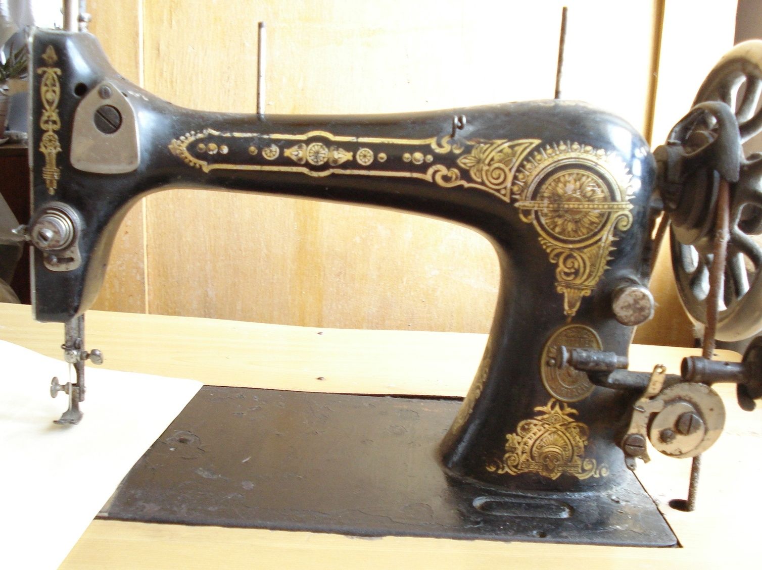 Антикварна швейна машинка "Ветлицкій" виробництва Gritzner Durlach