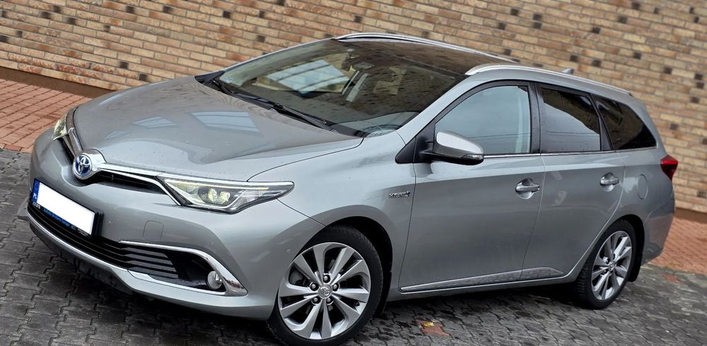 Toyota Auris FULL OPCJA Salon PL GAZ LPG Kamera Radary Led Android Auto Google Mapy