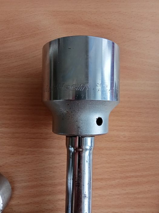 Инструмент ручной IZELTAS промышленный.