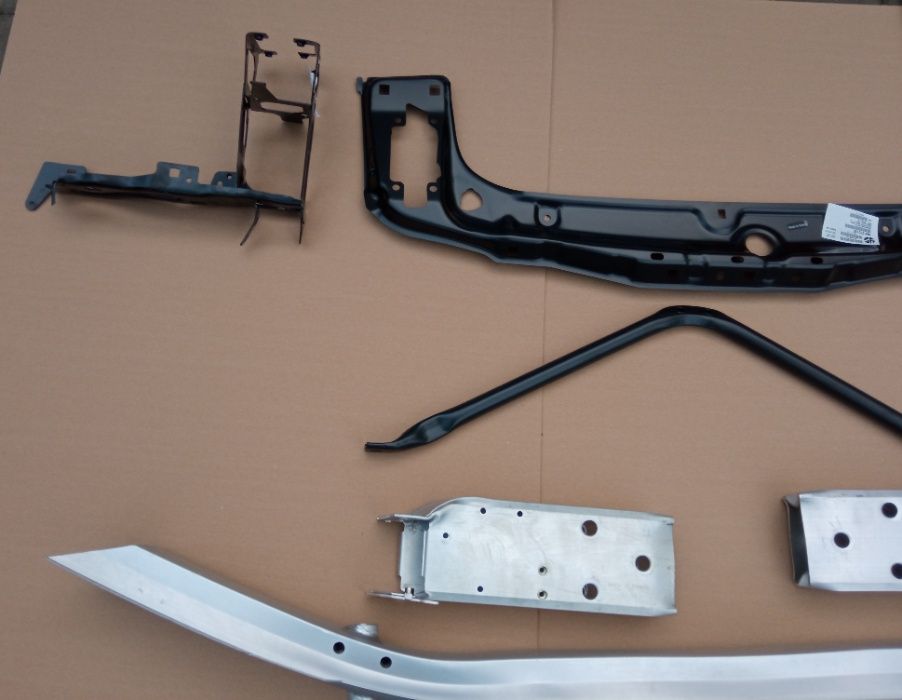 BMW F30 belka pod zderzak aluminuim przód