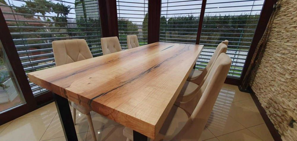 Stół drewniany z żywicą dostawka lub stolik do kawy, ławy. OD RĘKI