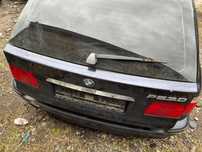 Klapa e39 kombi bardzo ładna 317 OrientBlau