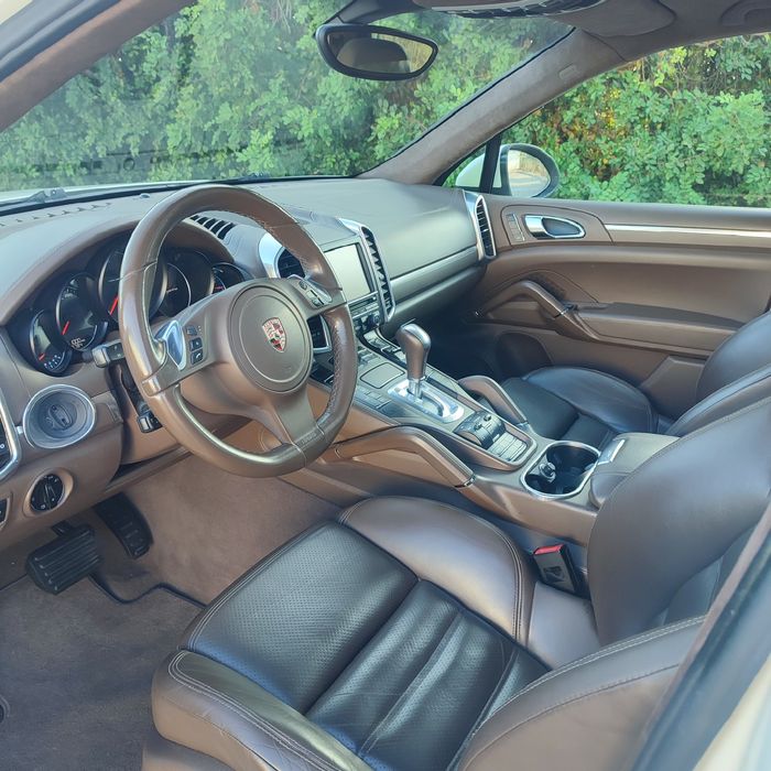 Porsche Cayenne standard