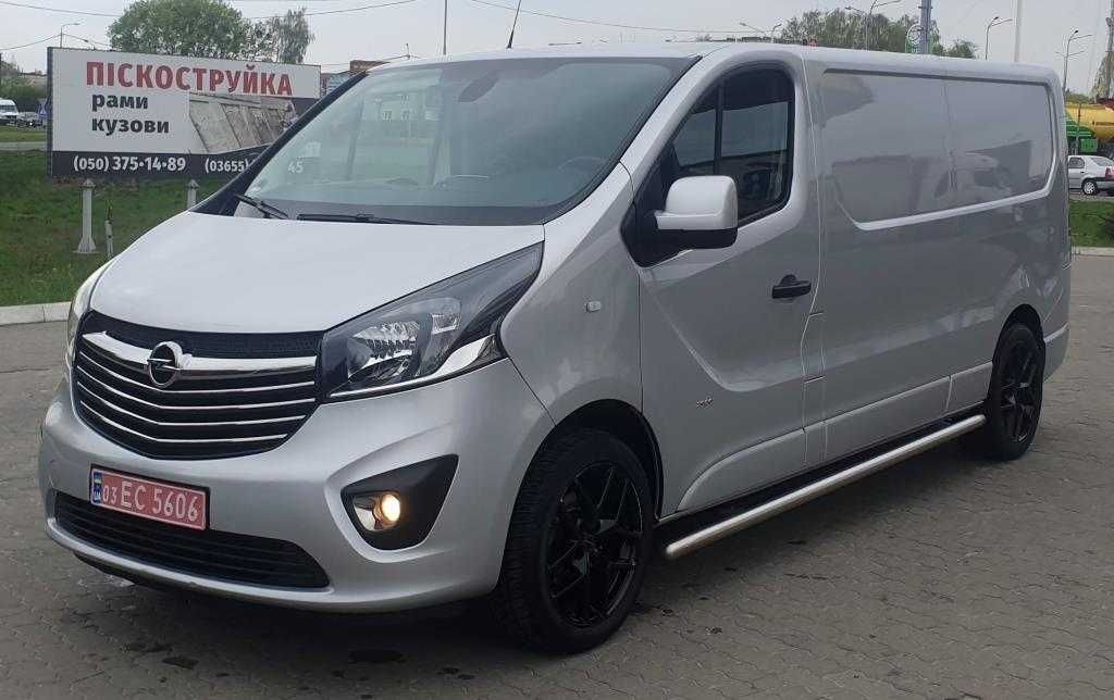 Opel Vivaro LONG