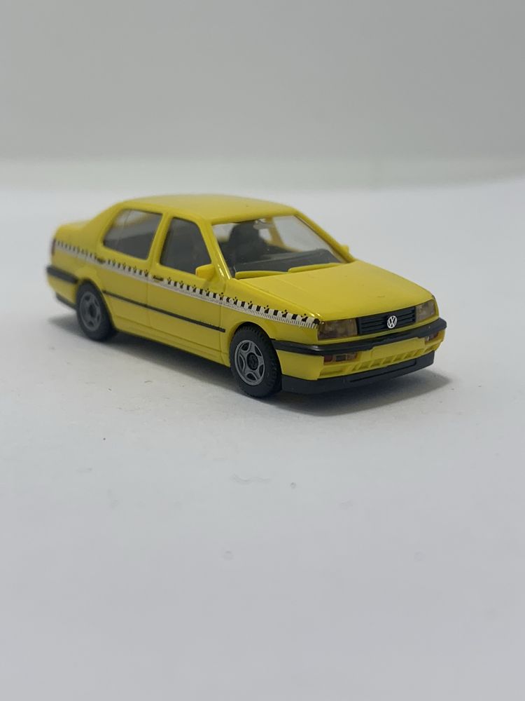 Volkswagen Vento Crashtest Herpa 1/87