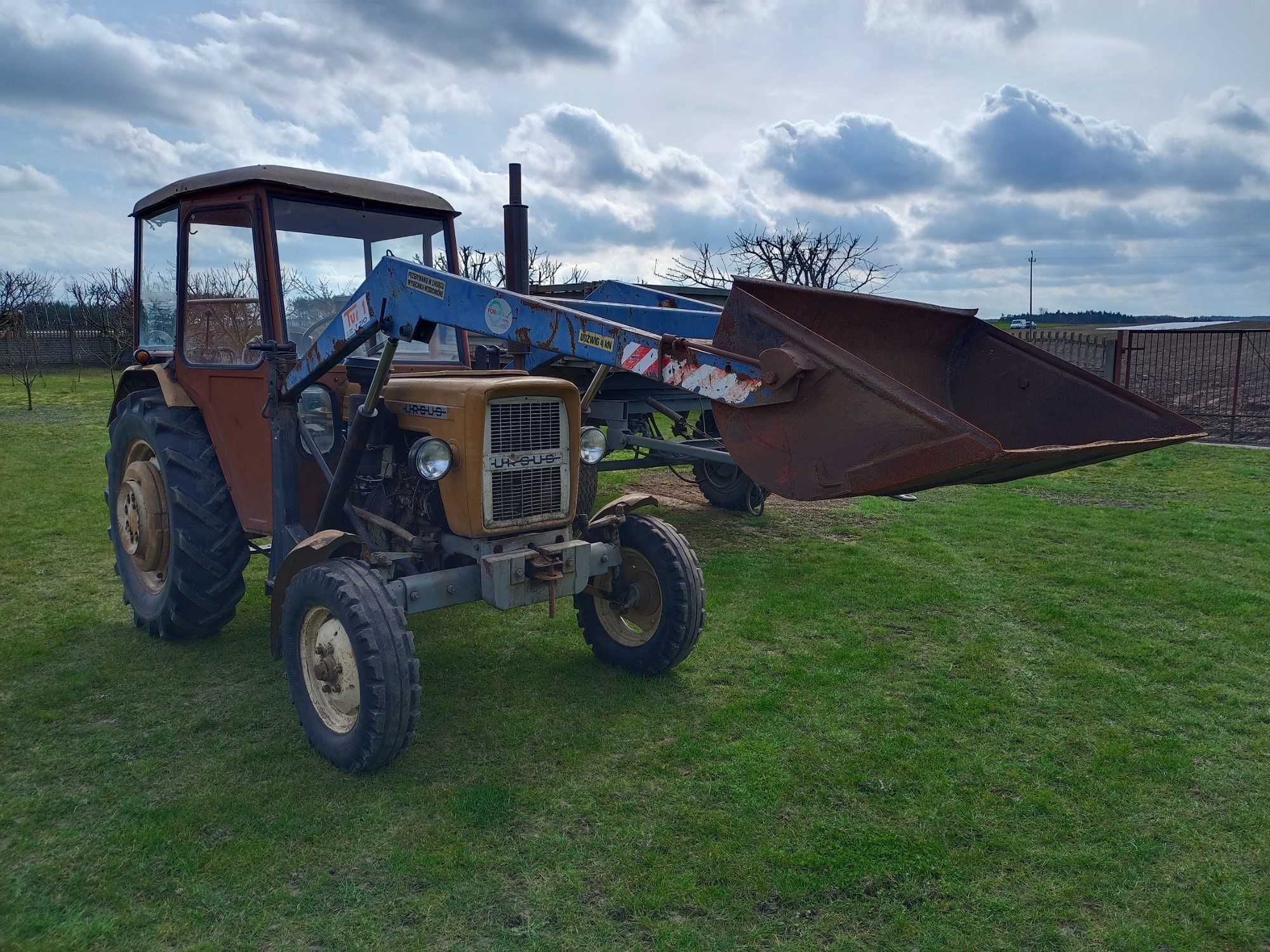 Ciągnik rolniczy Ursus C330 M wraz z Tur 1 (T-210)