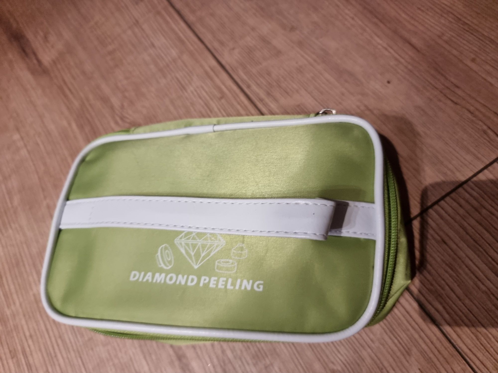 Mikrodermabrazja diamond peel