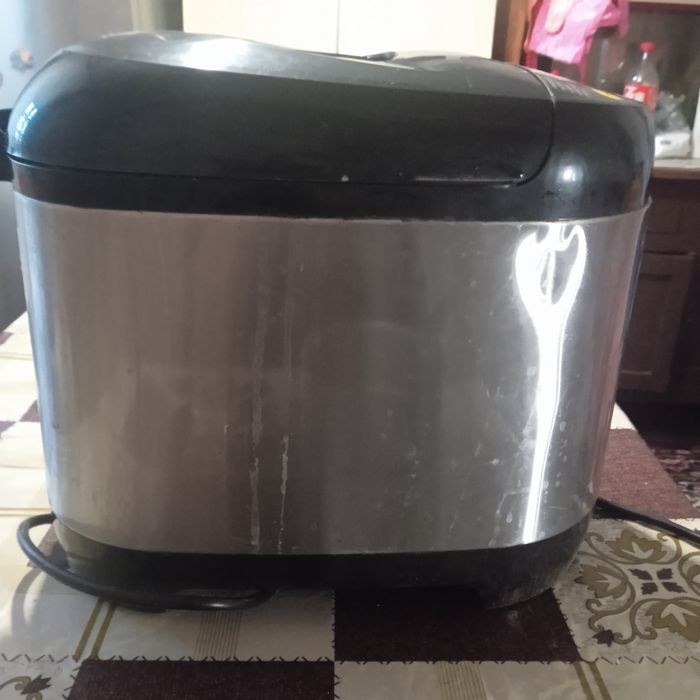 Продам хлебопечку.Срочно.В робочому стані.