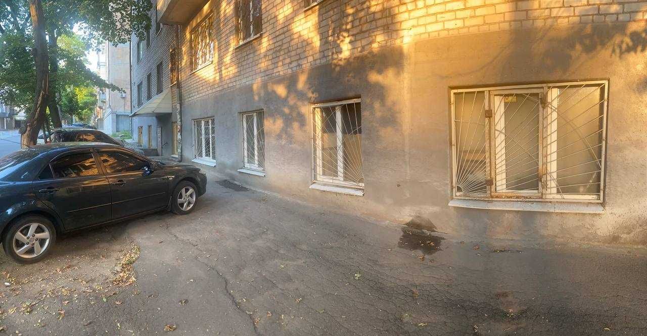 Сдам нежилое помещение под коммерцию, Нагорка, 120 кв.м. , 8500 грн