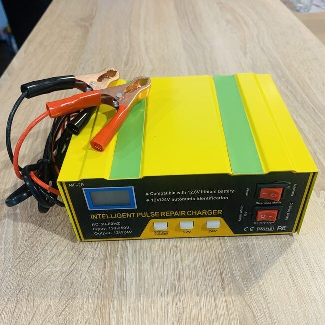 Інвертор 3000 вт з чистою синусоїдою та зарядним пристроєм