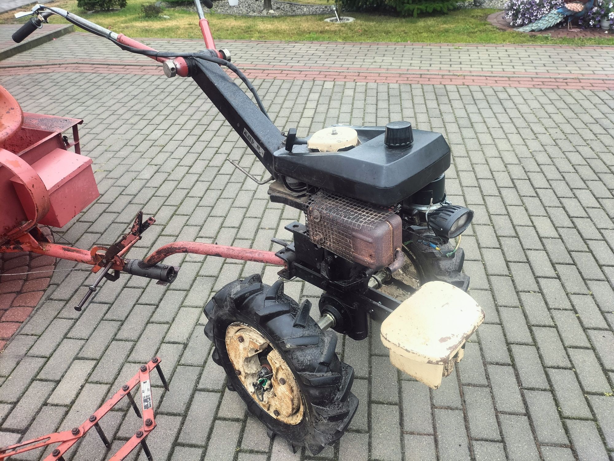 Terra vari traktorek jednoosiowy