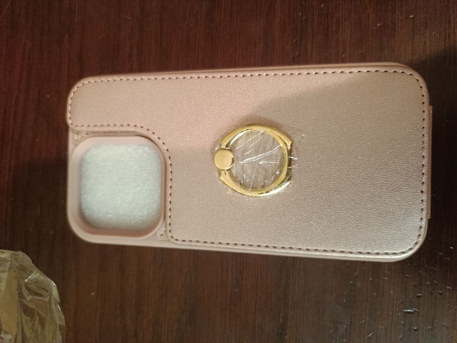 Etui na telefon nowy