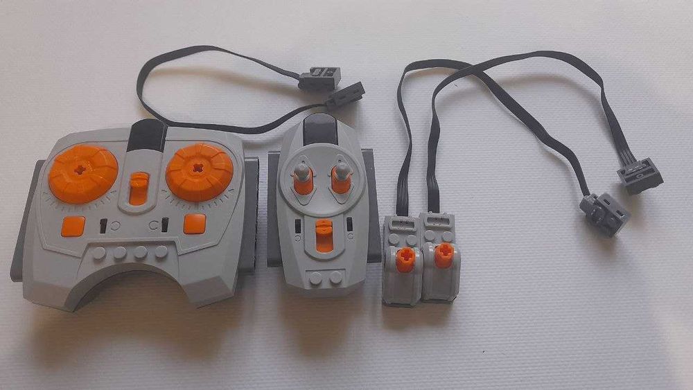 Lego TECHNIC Power Functions - мотори, ІЧ-пульти, батарейні блоки