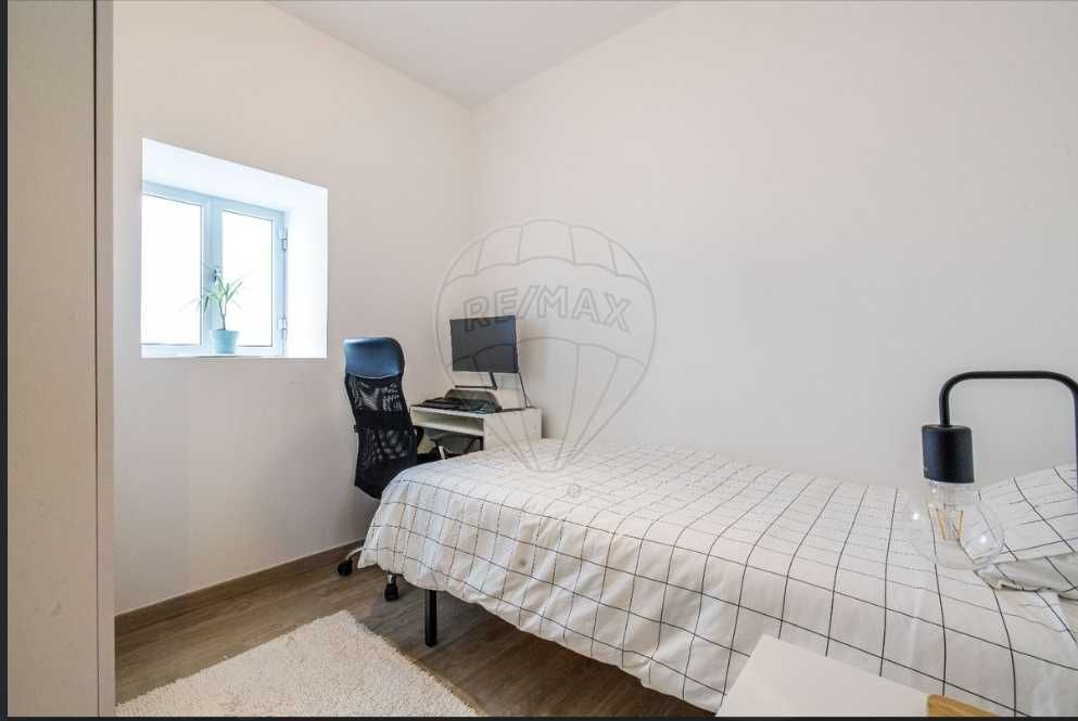 Alugo Casa T2 - Concelho Nazaré (Famalicão)